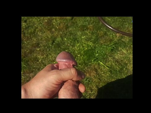 ❤️ A guapa quente recibe o seu coño rosa fodido e corre cun chorro nun xardín de verán ️ Porno anal na pornografía gl.xxxpornolive.ru ❤
