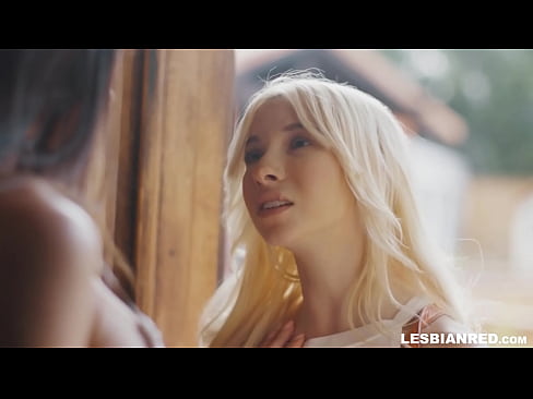 ❤️ A nena chega a casa uns meses despois e acaba comendo o coño da súa madrastra ️ Porno anal na pornografía gl.xxxpornolive.ru ❤